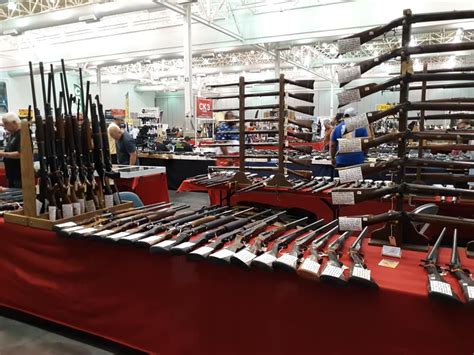 Hampton Gun Show November 25